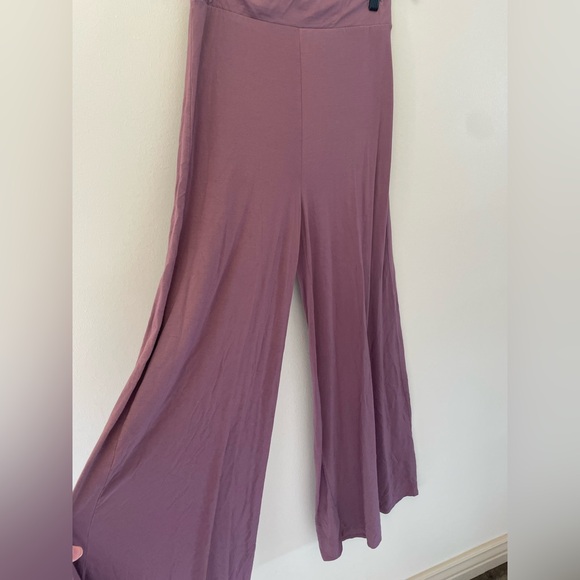 Lulu’s Set - Picture 4 of 10